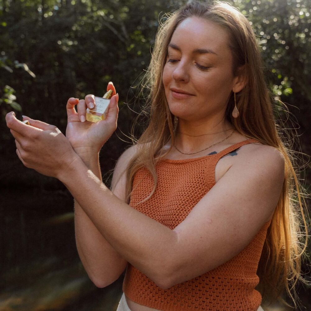 Natural alcohol free perfume for calming